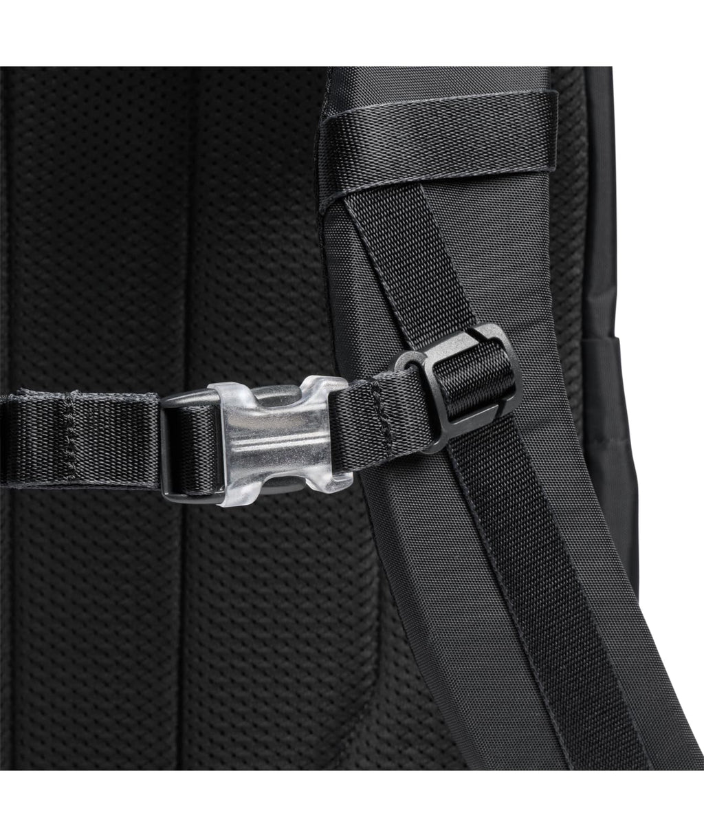 STANLEY Vitalize Bag | Hydration Bag with Drinkware Compartment | Adjustable Strap | Multiple Storage Pockets | Durable Recycled Fabric